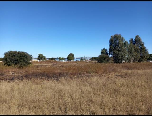 LAND FOR SALE IN VAAL MARINA